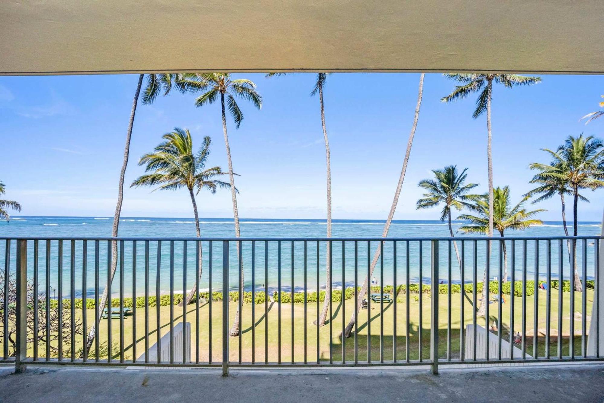 Beautiful Beachfront Condo Laie Exteriér fotografie